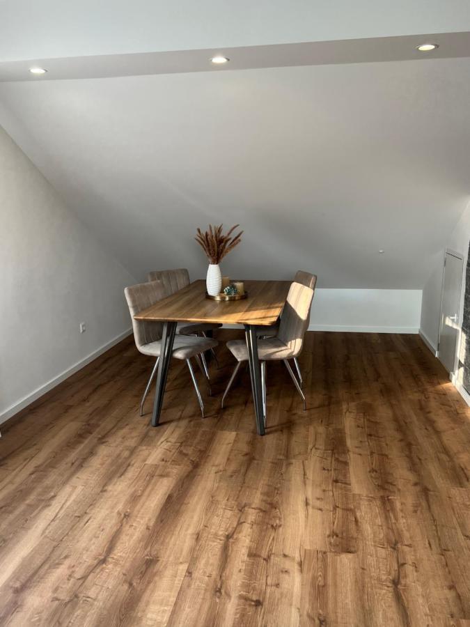 Ferienwohnung Lidu-Jene Eislingen Kültér fotó